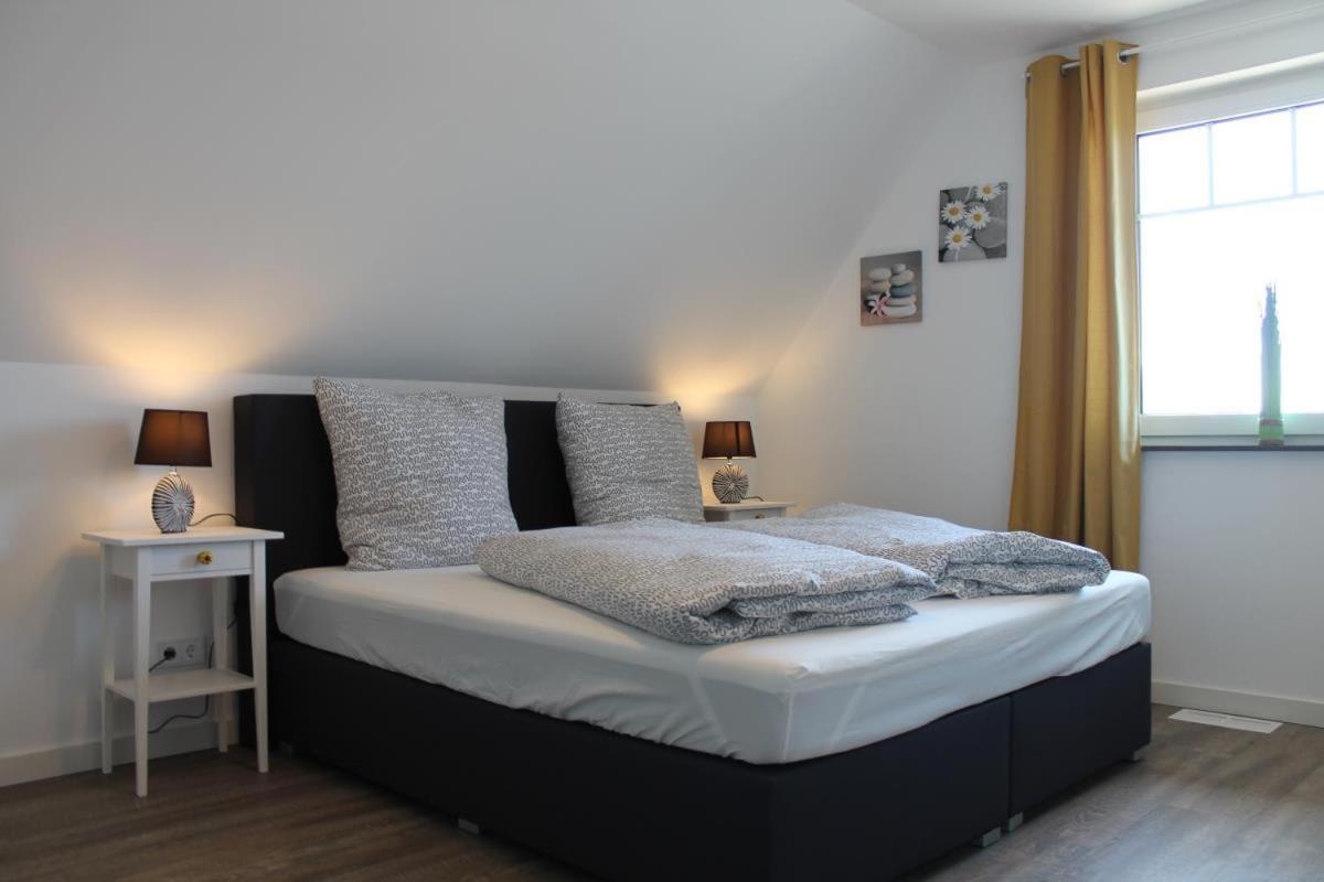 Ferienhaus Finja In Born Exteriör bild