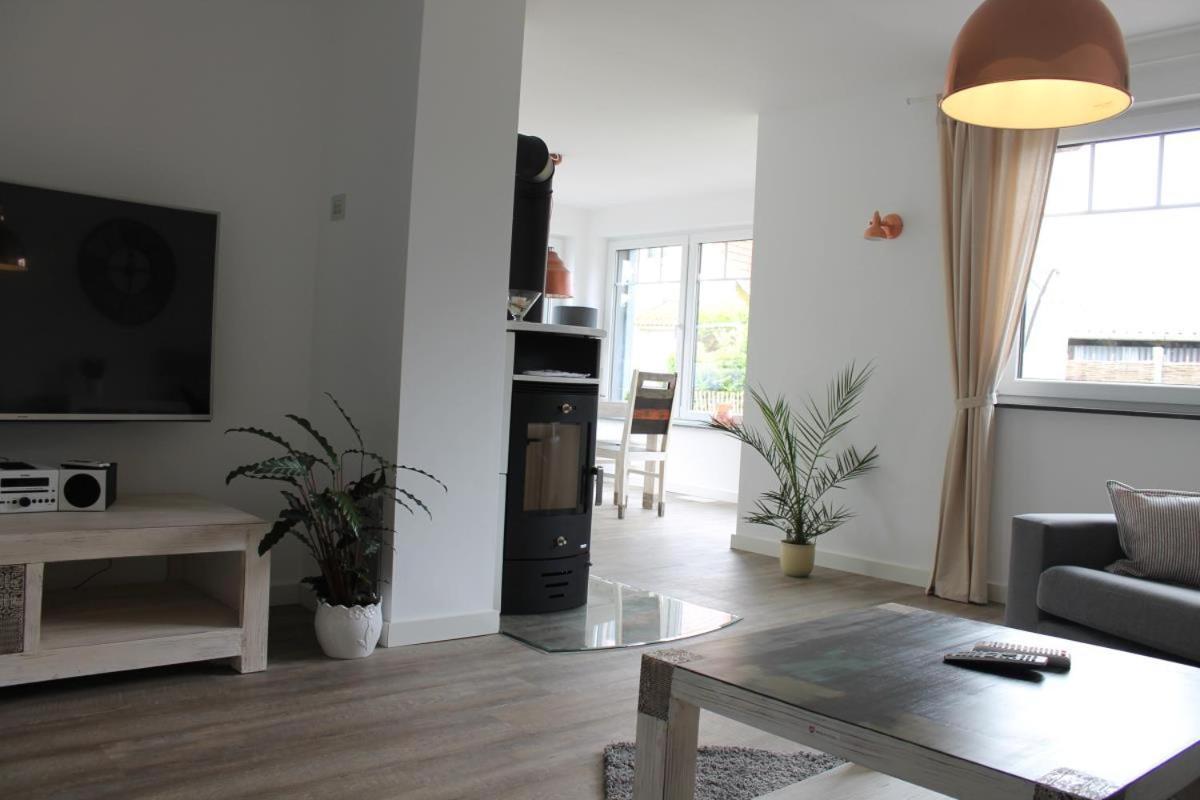 Ferienhaus Finja In Born Exteriör bild
